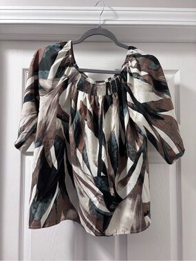 Womens Abstract Print Peasant Top in Cream and Brown